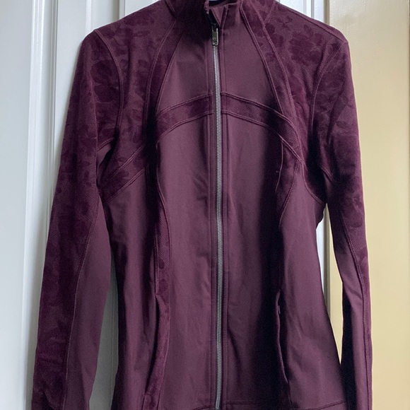 lululemon athletica Jackets & Blazers - NWOT LULULEMON MAROON JACKET!!